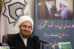 حجت‌الاسلام والمسلمین محمدجواد حاج‌علی‌اکبری، رئیس شورای سیاست‌گذاری ائمه جمعه در مراسم اختتامیه دهمین کنگره بین‌المللی امام سجاد(ع)