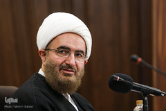 حجت‌الاسلام والمسلمین محمدجواد حاج‌علی‌اکبری، رئیس شورای سیاست‌گذاری ائمه جمعه در مراسم اختتامیه دهمین کنگره بین‌المللی امام سجاد(ع)