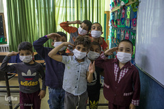 دوست داشتند دسته جمعی عکس بگیرند.