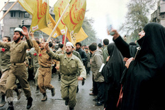 ۸سال حماسه/ اعزام نیروهای داوطلب به جبهه ها