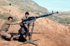 گل‌خاک شهیدان؛ رزمندگان نوجوان جبهه های حق علیه باطل