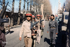 گل‌خاک شهیدان؛ رزمندگان نوجوان جبهه های حق علیه باطل