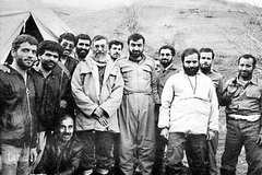 گل خاک شهیدان، حضور رهبر انقلاب در جبهه ها