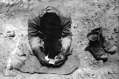 گل‌خاک شهیدان؛ ۸سال حماسه