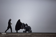 پیاده روی اربعین زائرین عراقی در مسیر بصره به کربلا