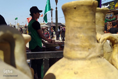 با زائرین پیاده روی اربعین حسینی