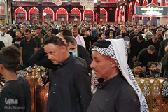 زائرین اربعین حسینی در حرم حضرت عباس(ع)