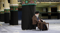 مراسم عزاداری و قرائت زیارت اربعین در حسینیه امام خمینی(ره)