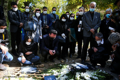 مراسم خاکسپاری پیکر محمدرضا شجریان