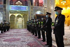 آیین شمع‌گردانی شب شهادت امام رضا (ع) در حرم مطهر رضوی