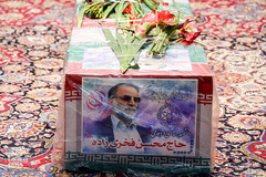 مراسم وداع با پیکر شهید محسن فخری‌زاده در حرم مطهر رضوی