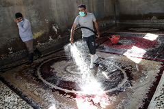 امدادرسانی گروه جهادی خدام‌الرضا(ع) و کانون خدمت آستان قدس رضوی به مردم اهواز