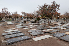 پاییز در قبرستان قدیمی زنجان