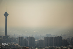 هوای آلوده تهران در یکی از سیاه ترین روزهای کرونایی