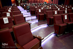  سالن خالی از تماشاگر چهل‌وسومین دوره مسابقات سراسری قرآن کریم در هتل ارم تهران