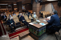 نخستین نشست هم اندیشی مدیران عامل اتحادیه مؤسسات و تشکل‌های قرآنی استان‌ها و هیئت مدیره اتحادیه کشوری مؤسسات و تشکل‌های قرآن و عترت در سالن اجتماعات سازمان دارالقرآن الکریم