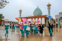حضور کودکان در حرم شاهچراغ (ع)