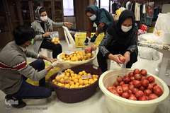 یلدای شیرین ۲۰۰۰خانواده طرح «هم نمک» مؤسسه خیریه متوسلین به امام رضا(ع)