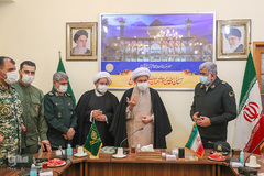 اهدای انگشتر حاج قاسم سلیمانی به حرم‎ شاهچراغ(ع)