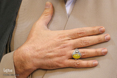 اهدای انگشتر حاج قاسم سلیمانی به حرم‎ شاهچراغ(ع)