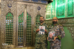 اهدای انگشتر حاج قاسم سلیمانی به حرم‎ شاهچراغ(ع)