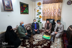 دیدار جامعه قرآنی با خانواده شهیدان طارمی