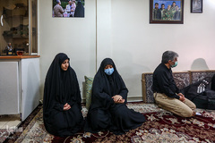 دیدار جامعه قرآنی با خانواده شهیدان طارمی