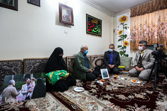 دیدار جامعه قرآنی با خانواده شهیدان طارمی