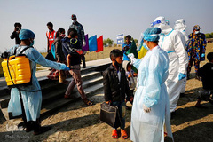 کوچ اجباری مسلمانان روهینگیایی به جزیره ای دورافتاده در بنگلادش