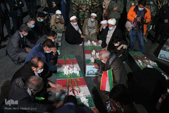 استقبال از ۵ شهید گمنام در فرودگاه بیرجند