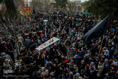 تشییع و تدفین شهید گمنام در قم