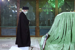 حضور رهبر انقلاب اسلامی در مرقد امام خمینی(ره) و گلزار شهدا