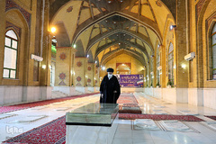 حضور رهبر انقلاب اسلامی در مرقد امام خمینی(ره) و گلزار شهدا