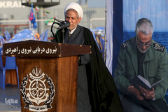 دومین محفل کاروان قرآنی انقلاب بر روی عرشه ناو بندر جمهوری اسلامی