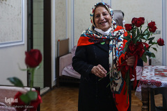 مادری برای 2400 + 1 دختر