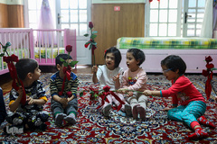 مادری برای 2400 + 1 دختر