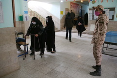 جشن انقلاب در سایه خدمت پزشکی به محرومان