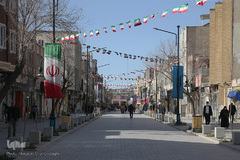 سبز و سفید و قرمز، پایدار و استوار