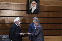 آیی تجلیل از خادمان قرآن کریم با حضور رییس جمهور