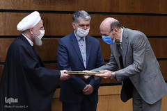 آیی تجلیل از خادمان قرآن کریم با حضور رییس جمهور