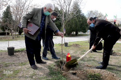 مراسم درختکاری گرامیداشت پیرغلامان اهل بیت(ع) در بوستان «باغ نو» فرهنگسرای تهران