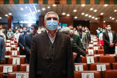 اعطای تندیس فداکاری به دانشجویان