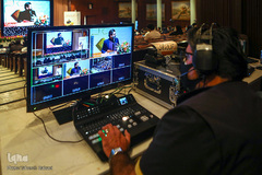 اعطای تندیس فداکاری به دانشجویان