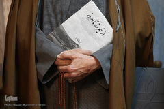 مراسم رونمایی از کتاب «از نیمروز تا امروز» با موضوع تاریخ رجل مذهبی و سیاسی سیستان 