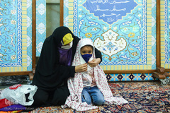 مراسم جشن تکلیف 42 دختر در امامزاده پنج تن لویزان