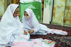 مراسم جشن تکلیف 42 دختر در امامزاده پنج تن لویزان