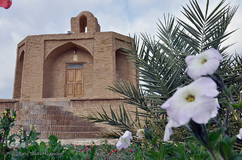 مقبره ابن حسام خوسفی، شاعر، عارف و اندیشمند قرن هشتم و نهم هجری در بیرجند