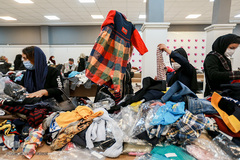  طرح هبه مؤسسه خیریه متوسلین به امام رضا(ع) با هدیه ۹۰۰۰قلم کالای اهدایی مردم به خانواده های تحت پوشش 