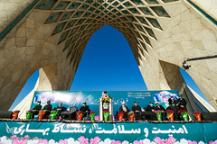 مانور اقتدار ۱۴۰۰