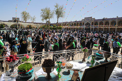 تحویل سال نو در شاهچراغ (ع)